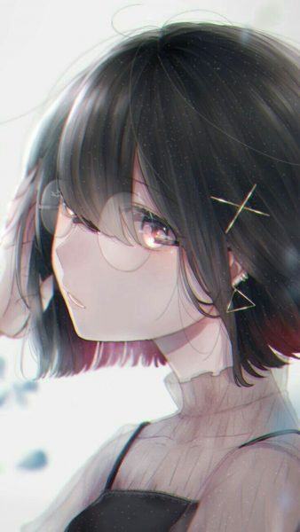 Một hình ảnh anime mát mẻ của một người phụ nữ đeo kính trắng