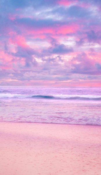 Hình ảnh bãi biển màu hồng lãng mạn