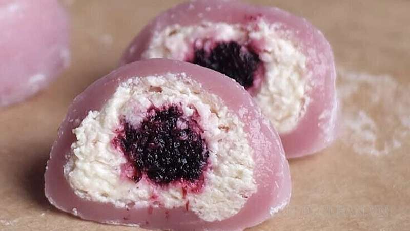 Kem mochi Nhật Bản với lớp vỏ mềm và nhân kem lạnh