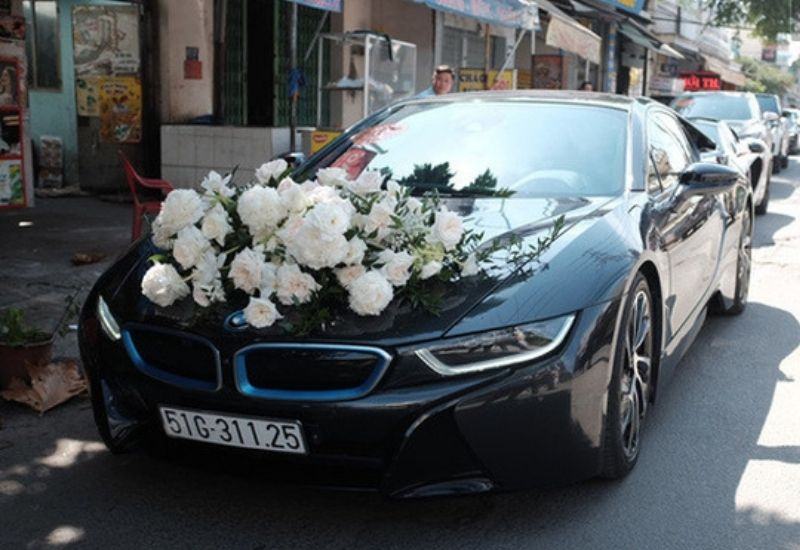 Xemesis là ai?  Xemesis là đại gia, đón dâu bằng siêu xe BMW i8 trị giá 7,5 tỷ đồng.