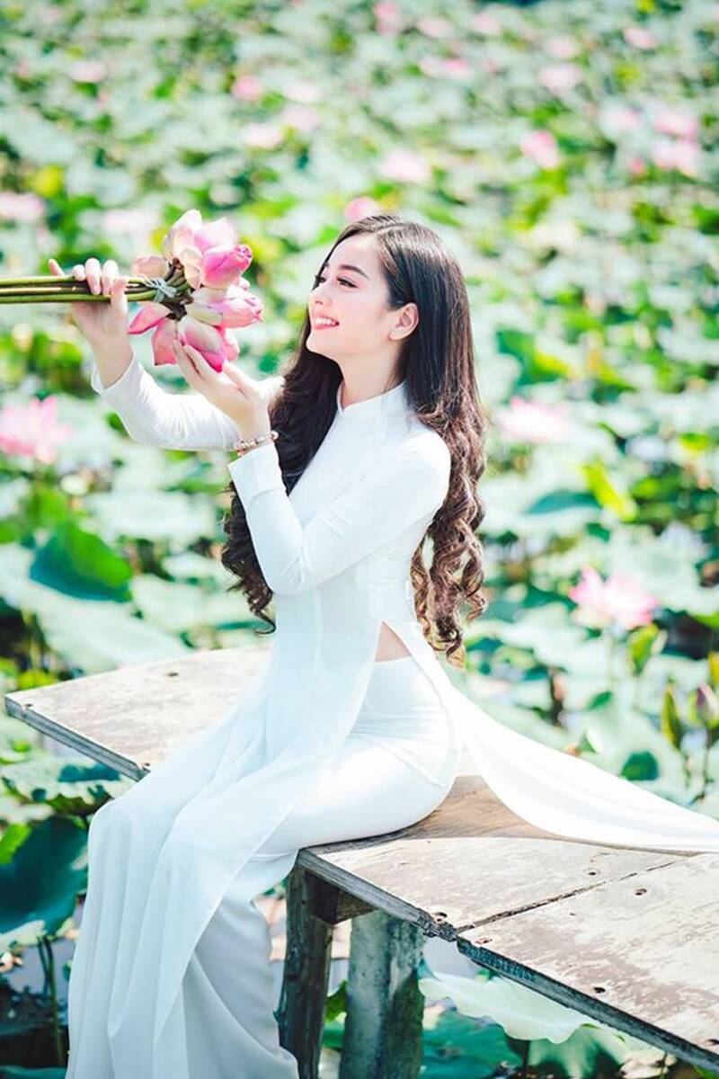Tổng hợp 99+ ảnh gái xinh mặc áo dài Việt Nam đẹp nhất - Trường ĐH ...