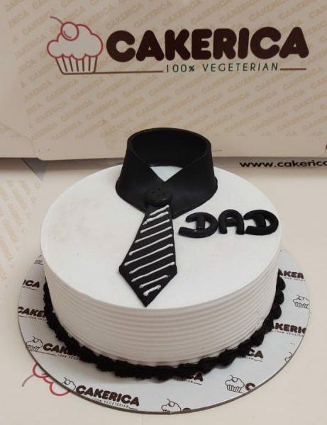 Một ví dụ về chiếc bánh sinh nhật cho người cha thắt cà vạt