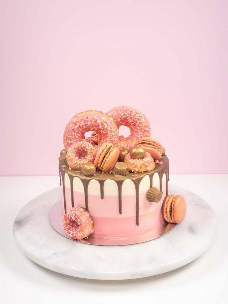 bánh sinh nhật đẹp bánh donut màu hồng