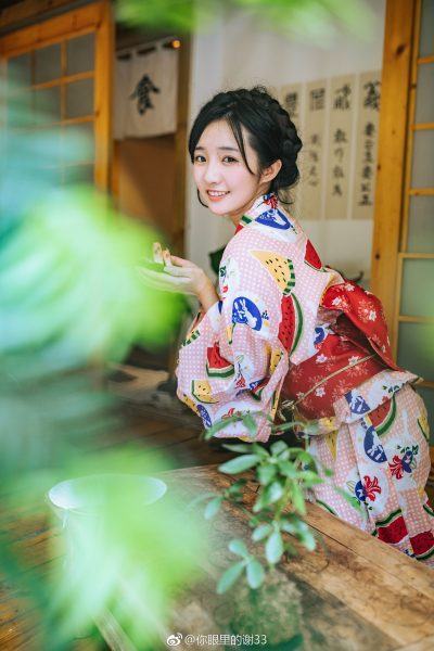 Một hình ảnh rất đẹp của một bộ kimono