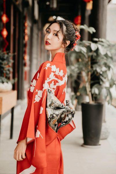 Hình ảnh đẹp về Kimono đỏ