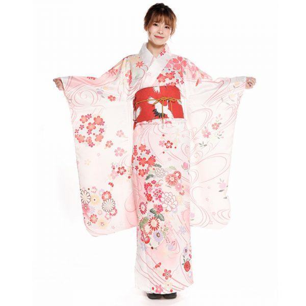 Hình ảnh kimono với hoa anh đào