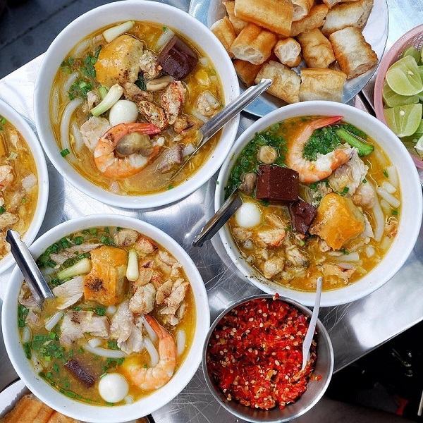 Bánh canh cua Sài Gòn