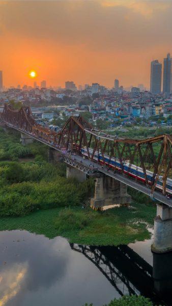 Bức tranh thiên nhiên Việt Nam tươi đẹp thành phố yên bình