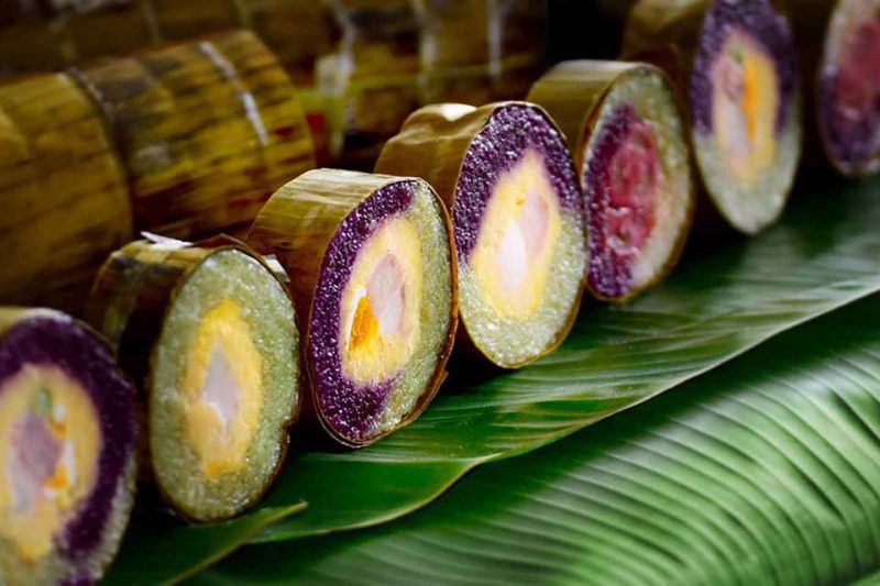 Bánh chưng ngũ sắc đặc biệt