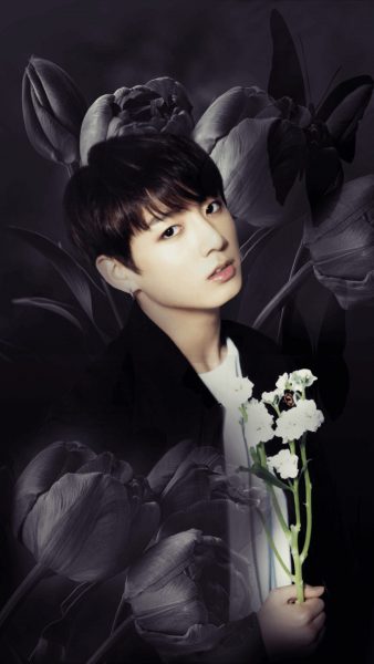 Hình ảnh Jungkook cầm hoa