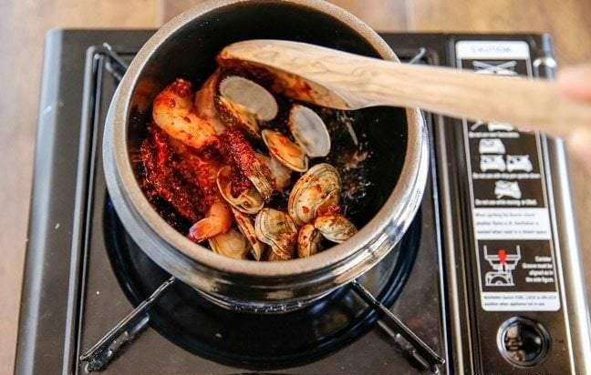 Cách nấu súp đậu phụ Hàn Quốc 5