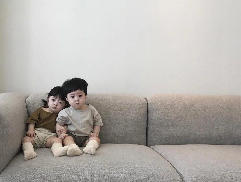 Hình ảnh cặp song sinh Hàn Quốc