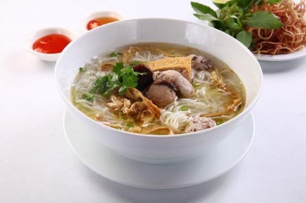 Noodles amakula ku Ninh Binh