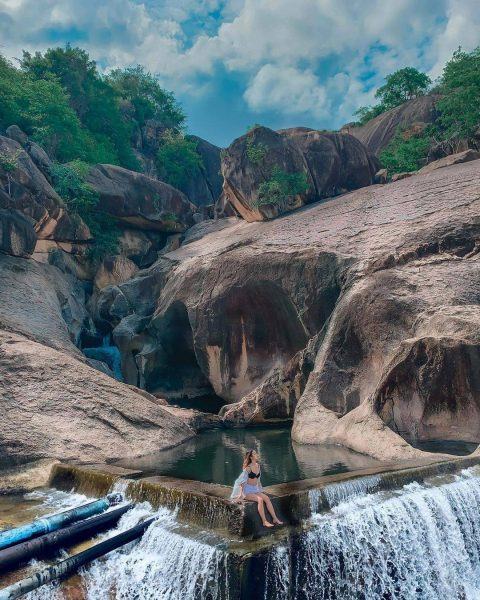 Hình ảnh Nha Trang bên suối Ba Hồ nhé các nàng