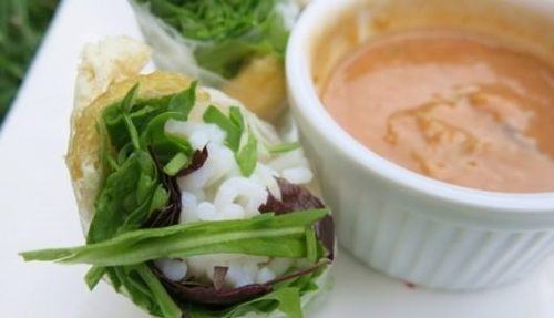 Mình sẽ bật mí cho các bạn cách làm salad 3 loại rau cực dễ