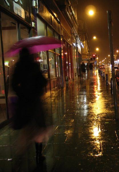 hình ảnh mưa đêm trên đường
