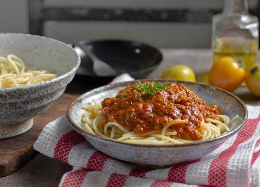 Spaghetti yokazinga ndi ng'ombe 7