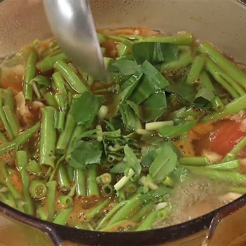 Cách nấu canh sườn chua 8