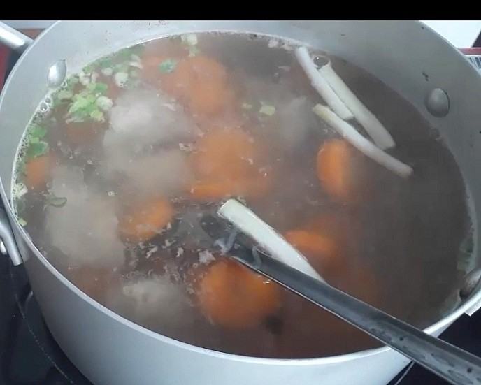 Cách làm súp thịt heo 6