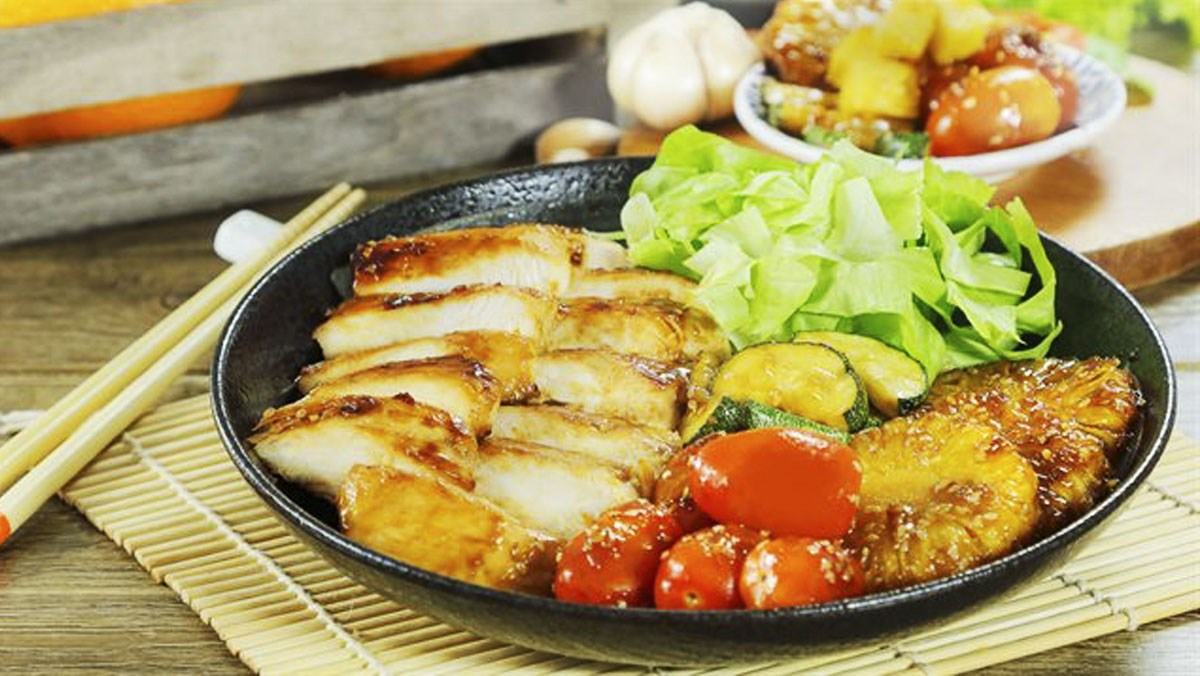 Ức gà chiên sốt Teriyaki Nhật Bản 3