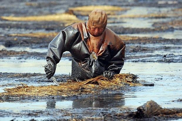 Tai nạn tràn dầu ở vùng biển Trung Quốc