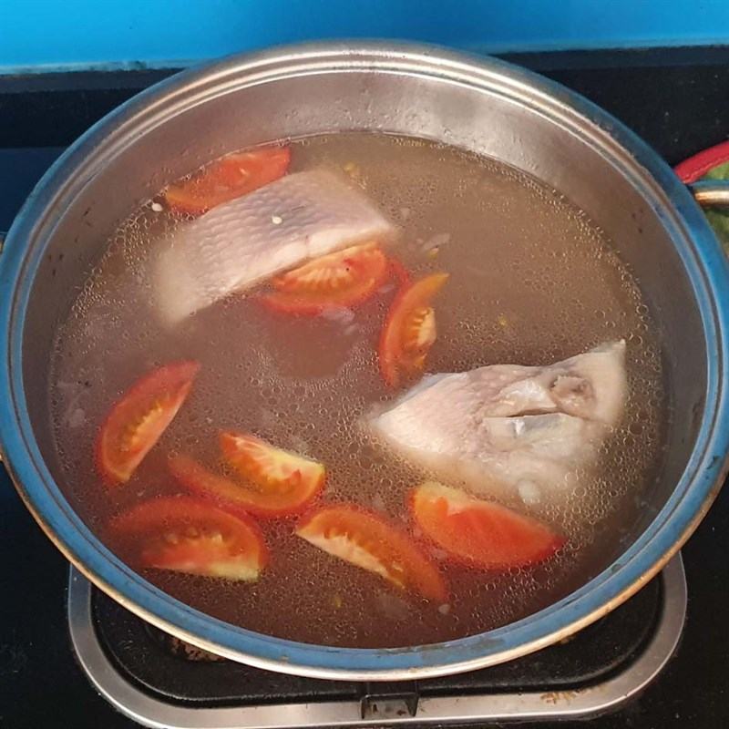 Cách chế biến cá diêu ​​hồng nấu canh chua giải nhiệt cho 5 ngày hè
