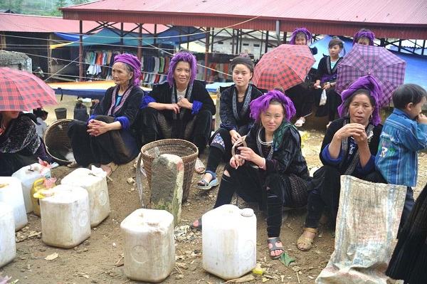 Rượu của người Mông ở Điện Biên