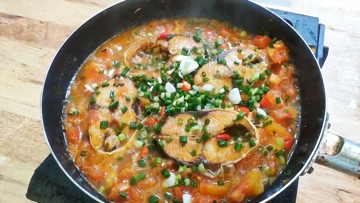 Cách làm cá cam sốt cà chua