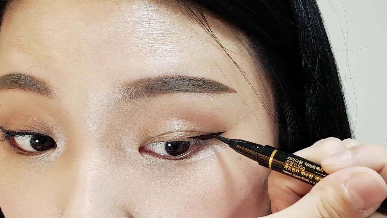cách vẽ eyeliner 3