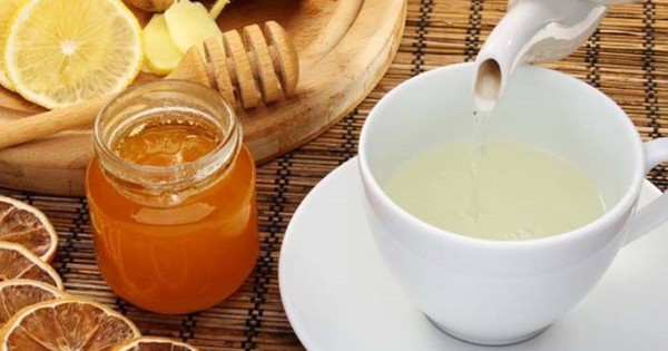Ai hay uống mật ong buổi sáng nhất định phải tránh sai lầm này