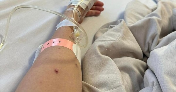 Bị sốt xuất huyết, người phụ nữ không thể ngủ vì cảm giác ‘giòi bò trong xương’