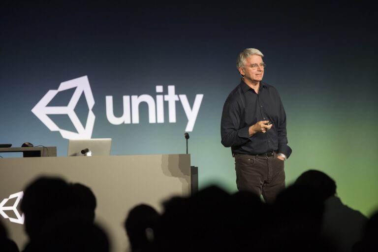 CEO của Unity John Riccitiello sẽ về hưu sau việc thay đổi chính sách không thành công