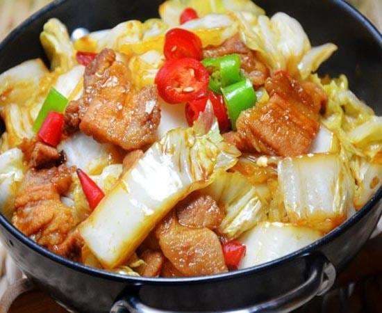 Bắp cải xào lòng heo