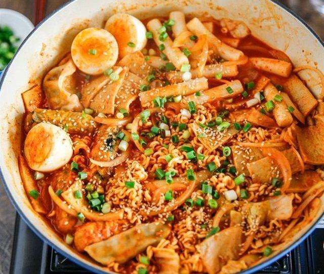 cách làm tokbokki cơm nguội 1