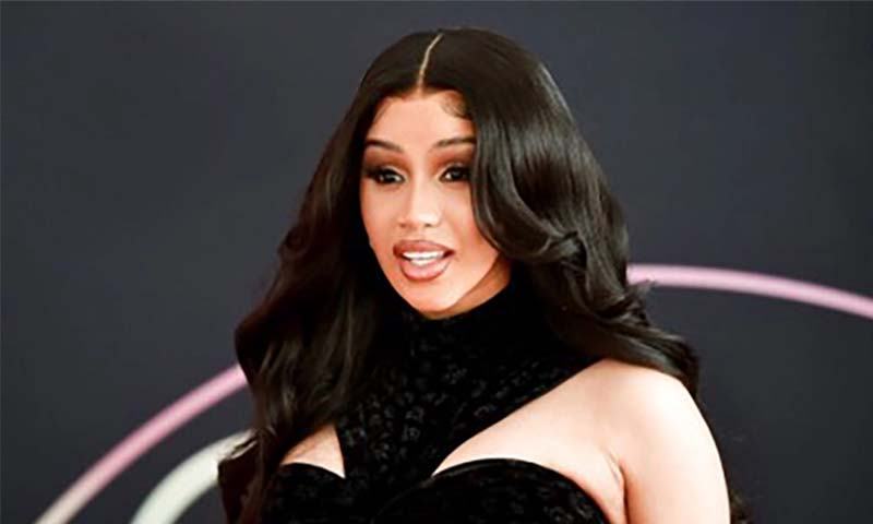 Cardi B thu 220 tỷ đồng mỗi tháng từ OnlyFans