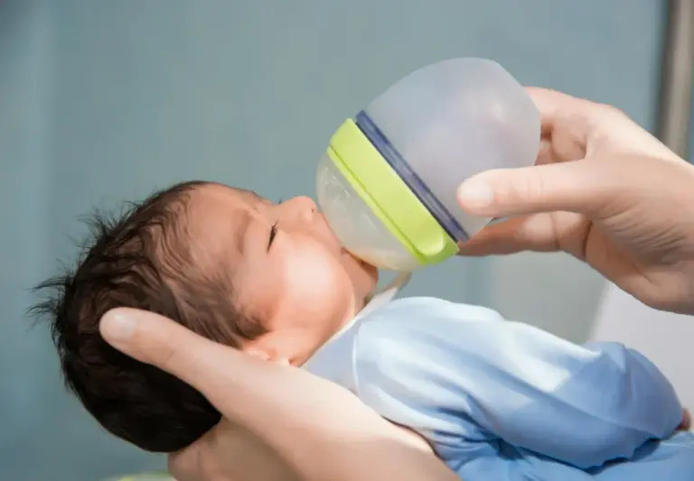 Choose the Perfect Bottle for Your Infant: A Parent’s Guide