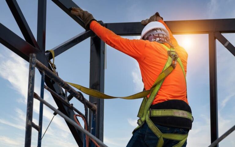 Choosing the Right Equipment for Safe Construction