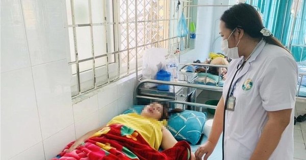 Đi ăn tiệc cưới, 36 người bị ngộ độc thực phẩm