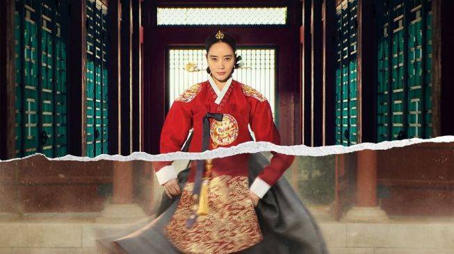 Dưới Bóng Trung Điện (Netflix) – Sức hút của Kim Hye Soo