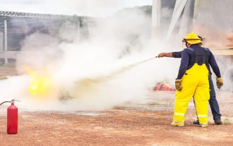 Essential Fire Training in Melbourne: Why Fire Warden Training is a Must for Your Workplace