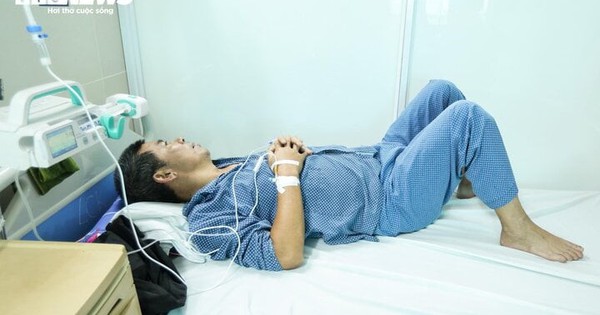 Người đàn ông bị sốt xuất huyết ‘hành’ đến chảy máu dạ dày