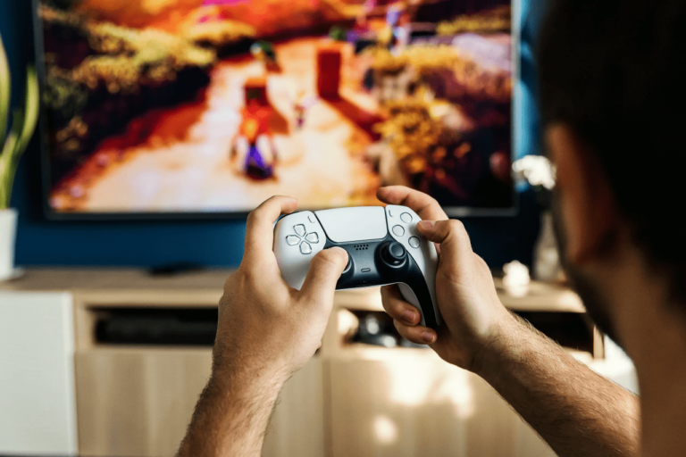 Sony đang thực hiện tính năng cho phép game thủ vừa chơi vừa tải game