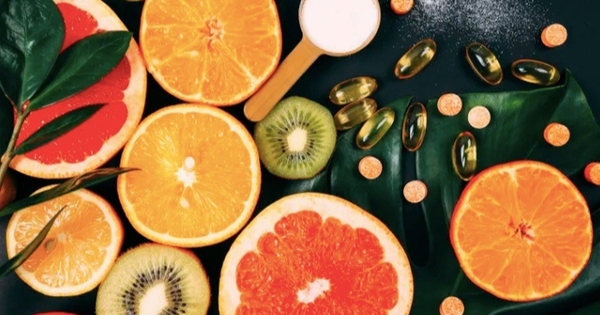 Thay vì uống bổ sung vitamin C, D, bạn hãy làm 5 việc đơn giản này